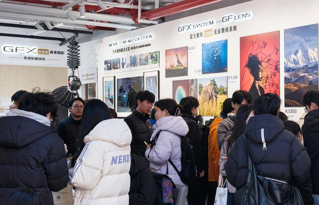 X-SPACE落地南京，富士胶片深化“第三空间”促进数码相机业务发展